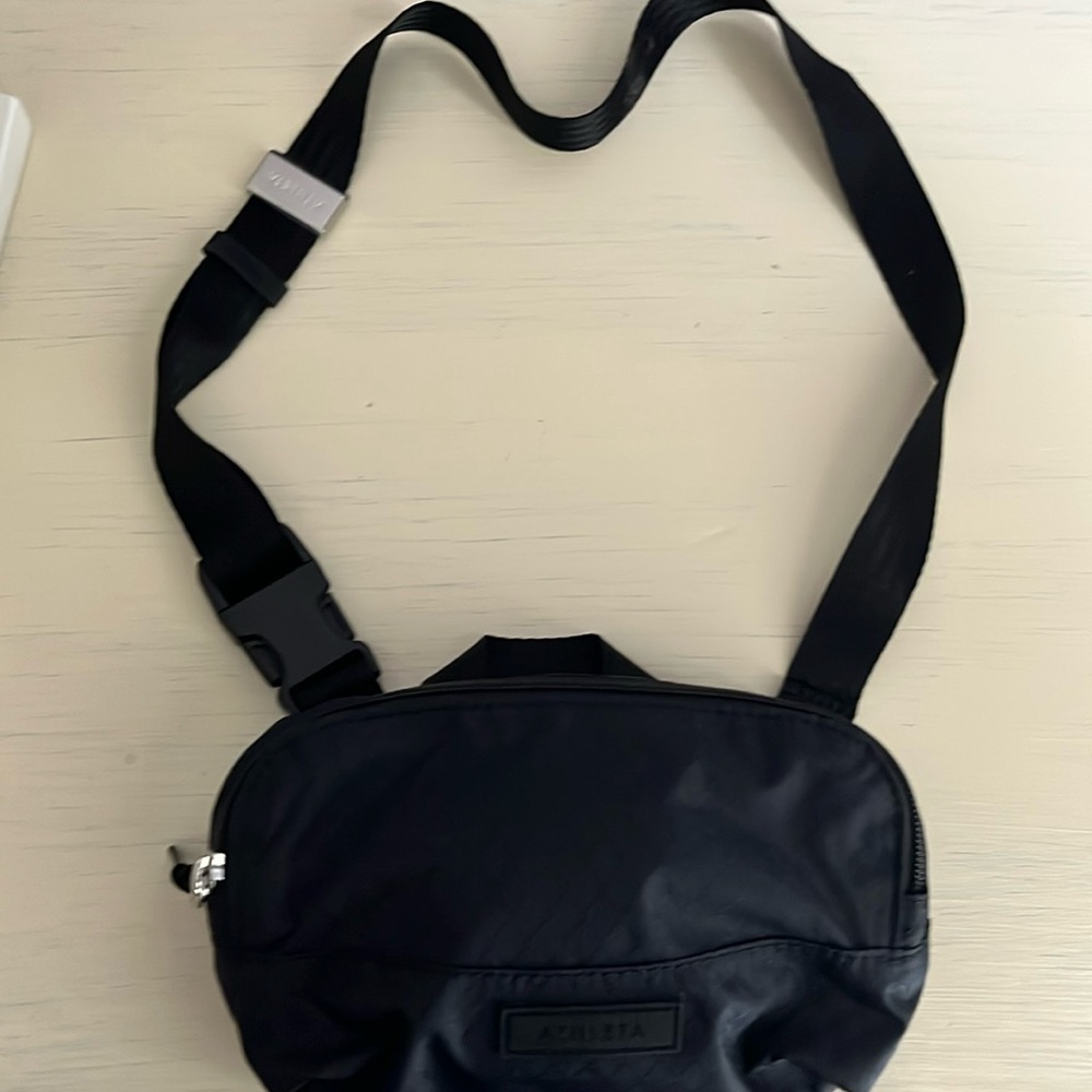 NWOT Athlete Black Crossbody Belt Bag - Picture 4 of 8